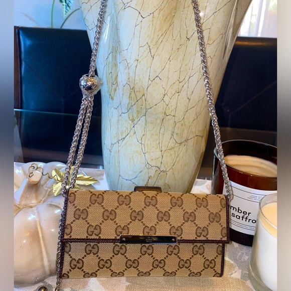 PRE-LOVED IN BOX GUCCI TAN/BROWN GG LOGO CANVAS W/LEATHER LONG BI-FOLD WALLET - Picture 2 of 16